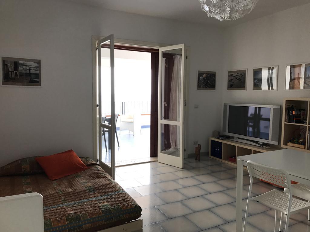 Casa Paloma Lägenhet Letojanni Exteriör bild